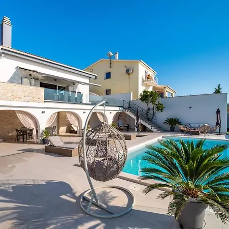 A Villa Novigrad (Dalmatia)